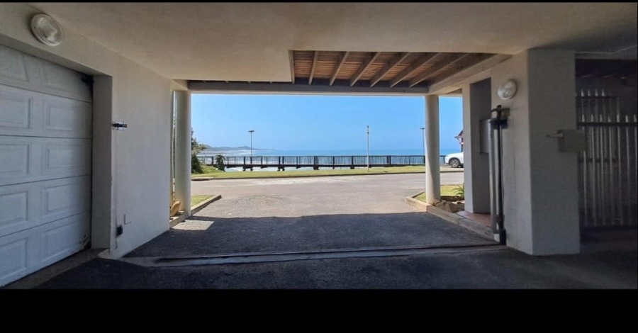2 Bedroom Property for Sale in Gonubie North Eastern Cape